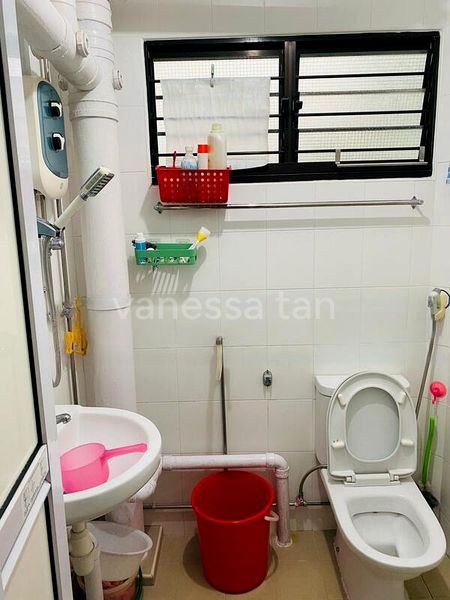 Room (HDB) for Rent in  218 Yishun Street 21 - Image 1